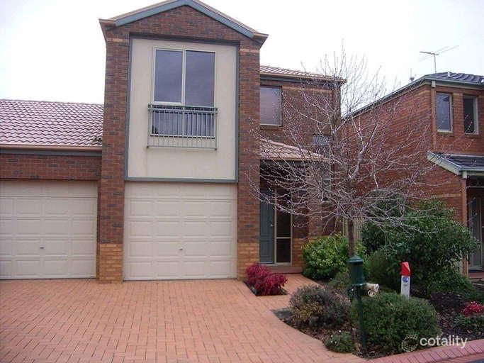 38 St Laurent Rise, Knoxfield, VIC 3180