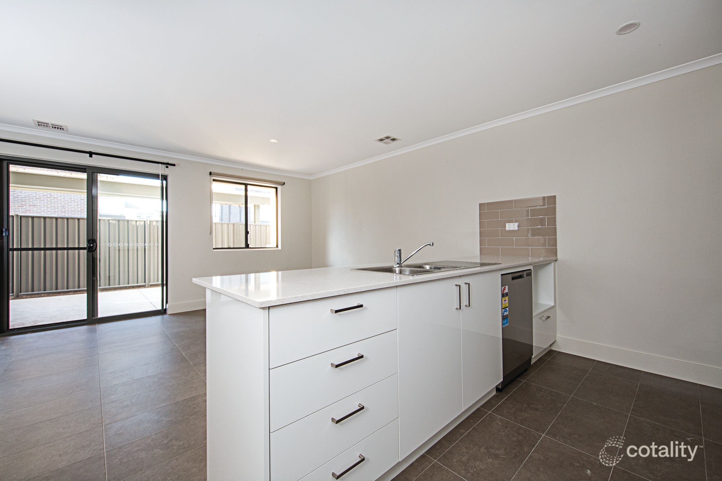 29/12 Dulcie Holland Cres, Moncrieff, ACT 2914