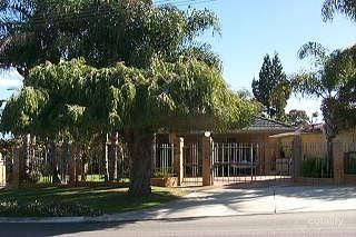 65 Park St, Como, WA 6152