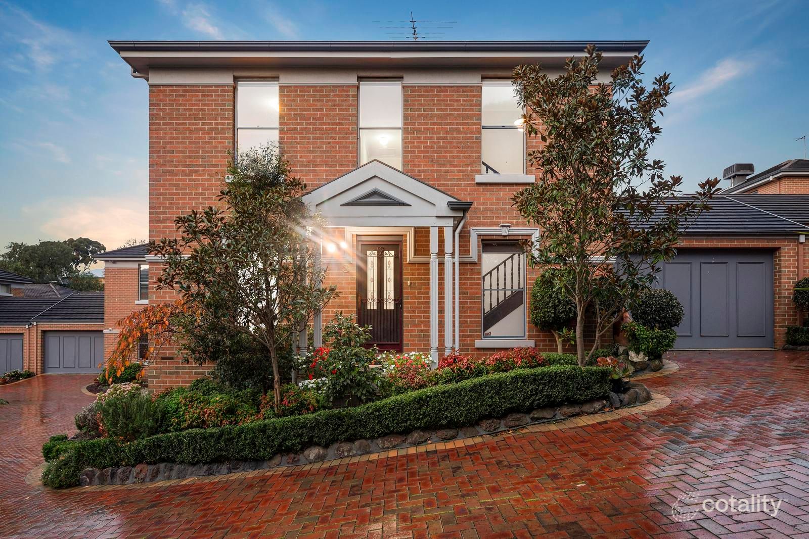 3/27-29 Kenilworth Pde, Ivanhoe, VIC 3079