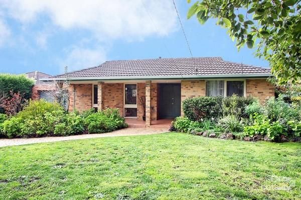 10 Frederic Dr, Ringwood, VIC 3134