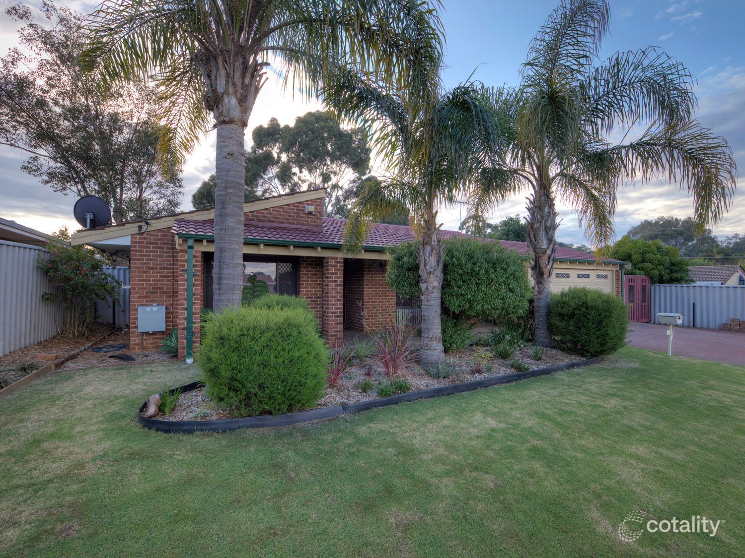 3 Coronilla Way, Forrestfield, WA 6058
