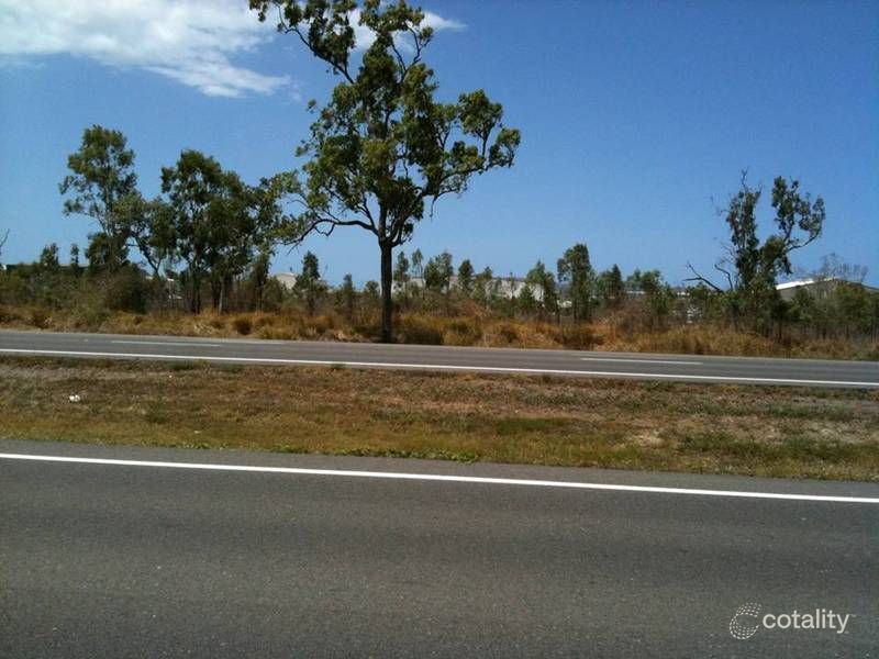 657-663 Woolcock St, Mount Louisa, QLD 4814