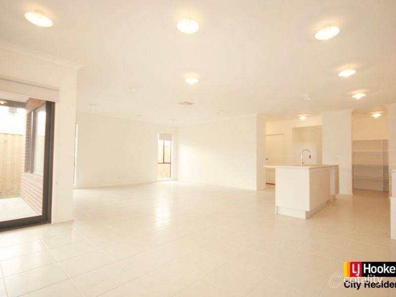 49 Newport Ave, Williams Landing, VIC 3027