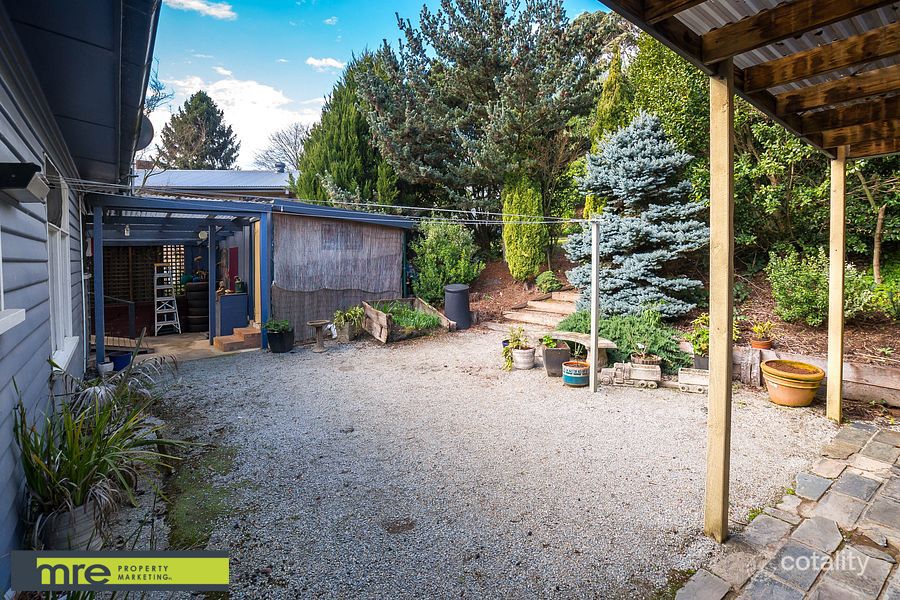 244 Emerald-Monbulk Rd, Monbulk, VIC 3793