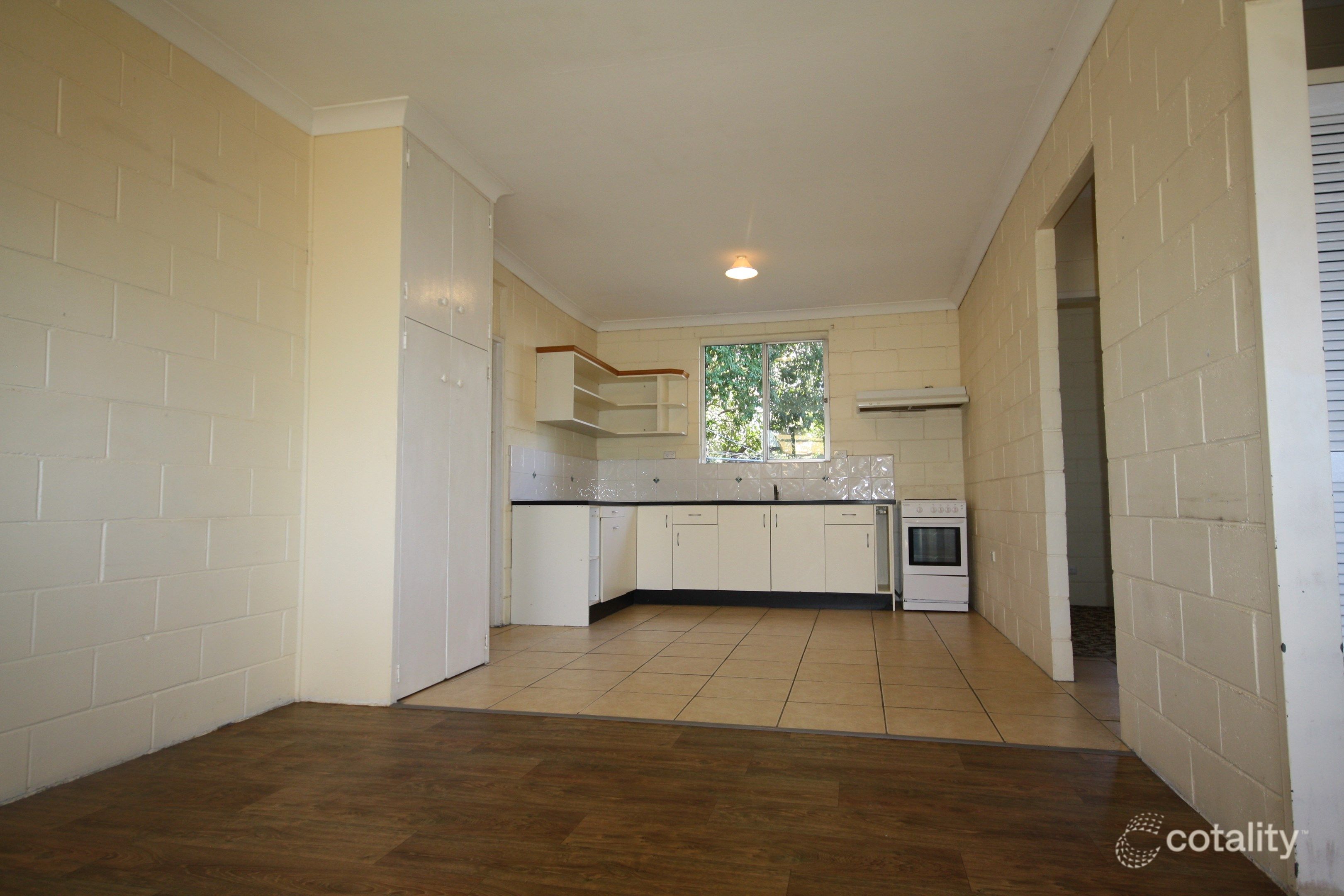 4/9 Clowes Cres, Warwick, QLD 4370