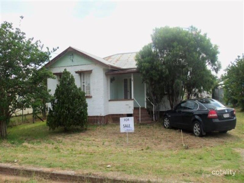 6 Mackie St, Chinchilla, QLD 4413