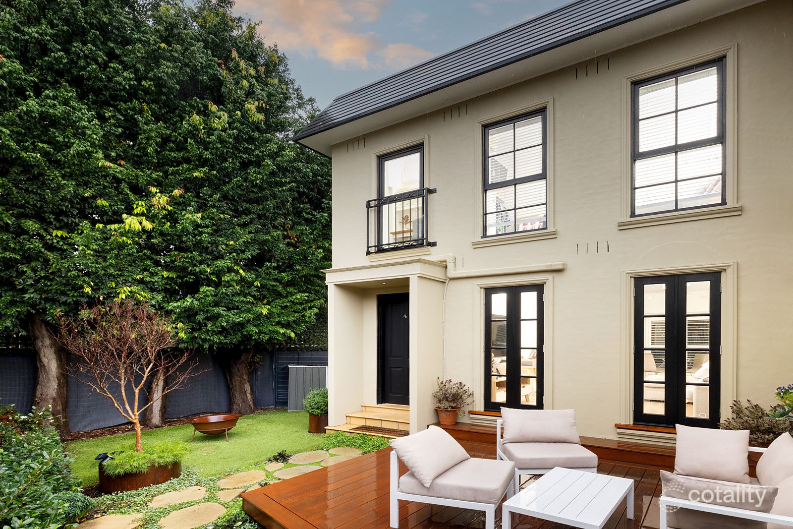 4/8 Hartwood St, Kew East, VIC 3102