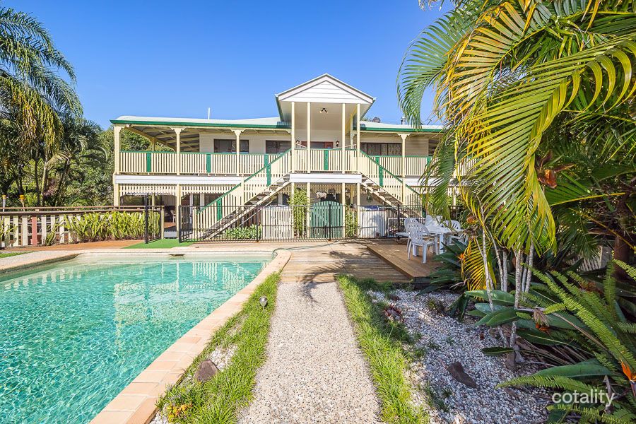 271 Beachmere Rd, Beachmere, QLD 4510