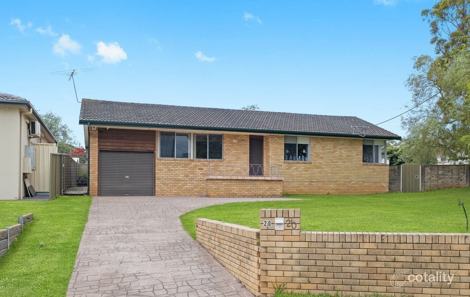 20 Godfrey Ave, West Hoxton, NSW 2171