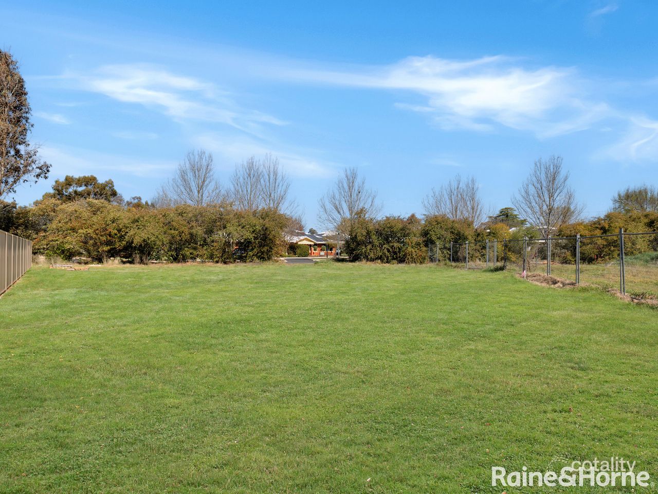 8 Yellow Box Pl, Gormans Hill, NSW 2795