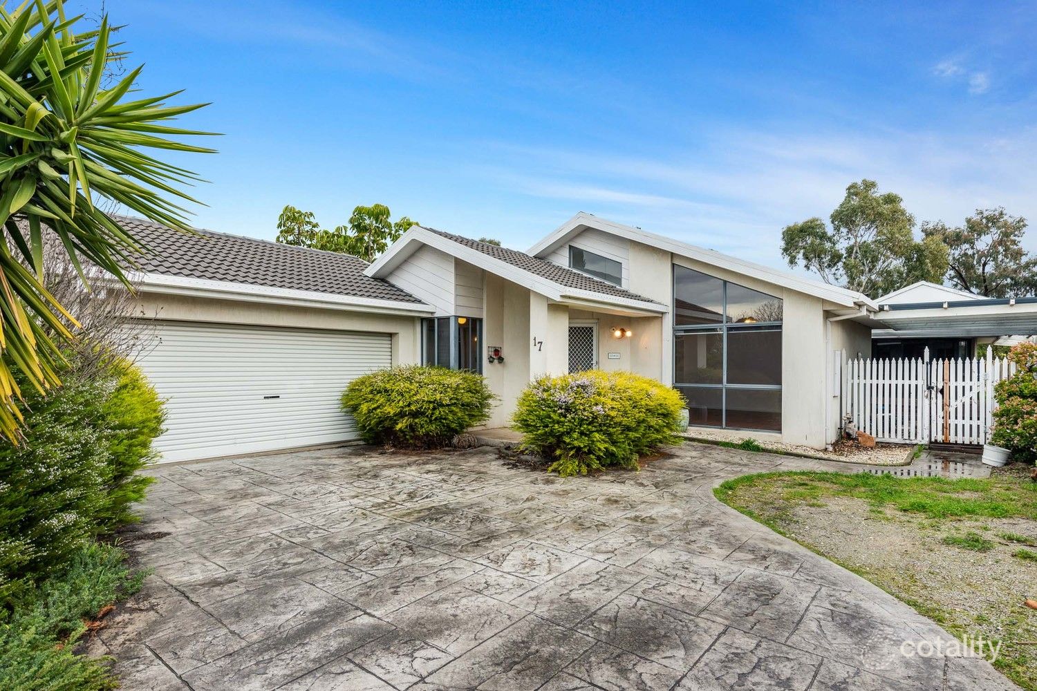 17 Pastoral Pl, Sydenham, VIC 3037