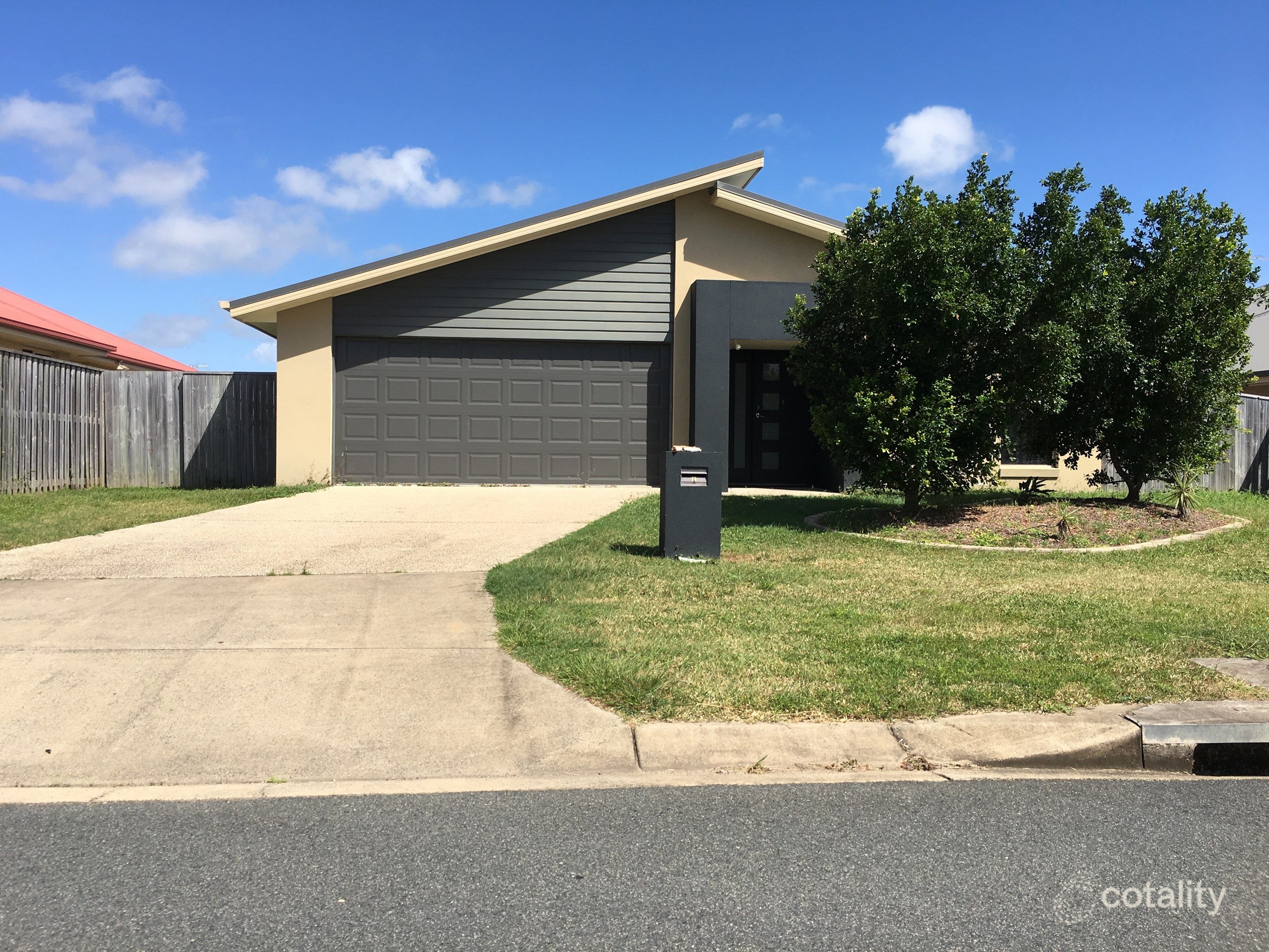 4 Bombo Ct, Blacks Beach, QLD 4740