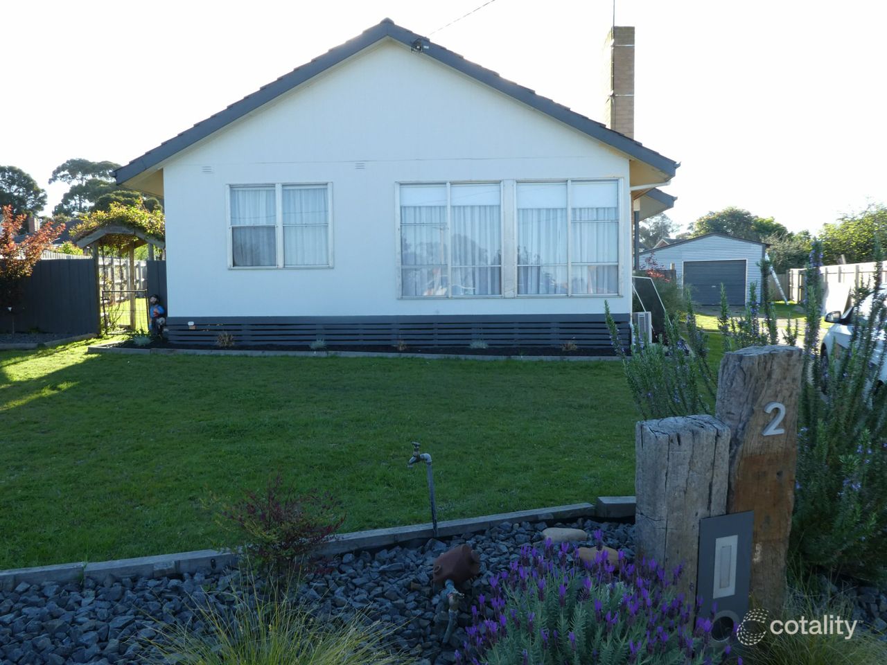 2 James Ct, Bairnsdale, VIC 3875