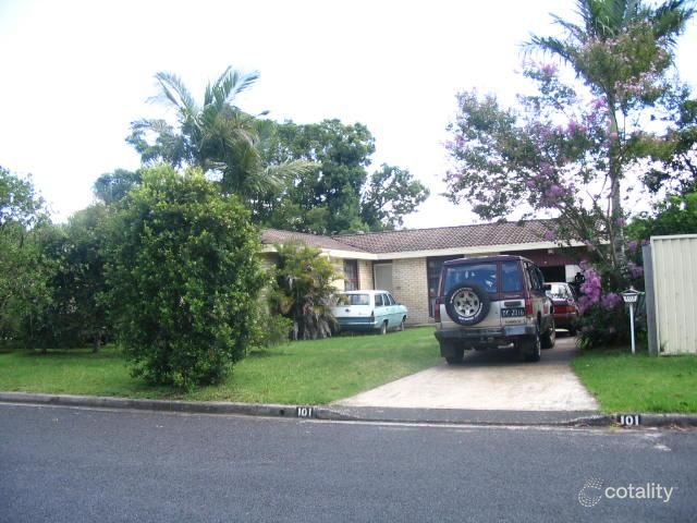 101 Beaumont Ave, Wyoming, NSW 2250