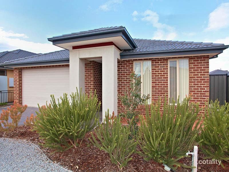 13 Luxford Dr, Point Cook, VIC 3030
