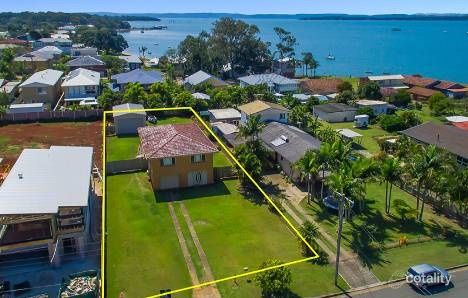 9 Base St, Victoria Point, QLD 4165