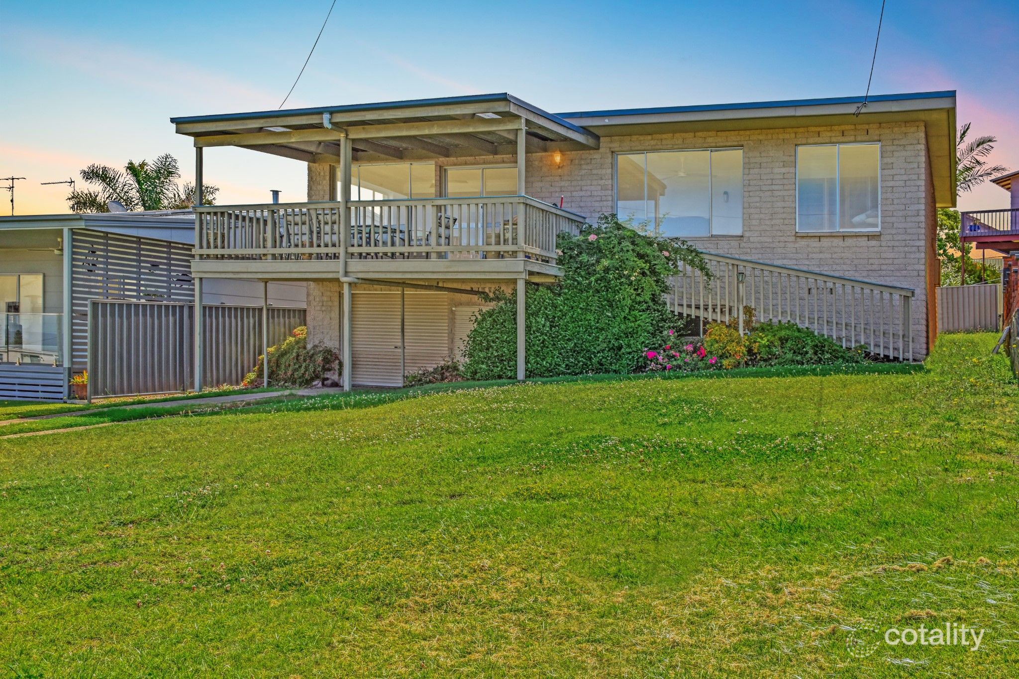 19 Bream St, Tuross Head, NSW 2537