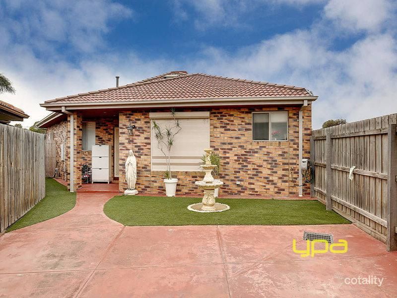 2/22 Gobur Ct, Meadow Heights, VIC 3048