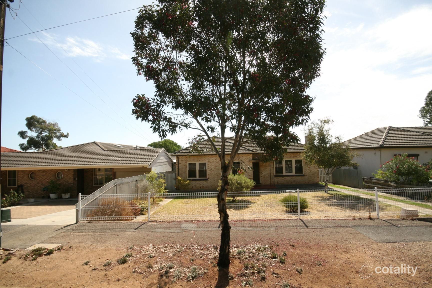 4 Burbank Ave, Bedford Park, SA 5042