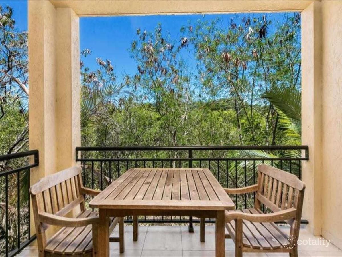 1731/2-10 Greenslopes St, Cairns North, QLD 4870