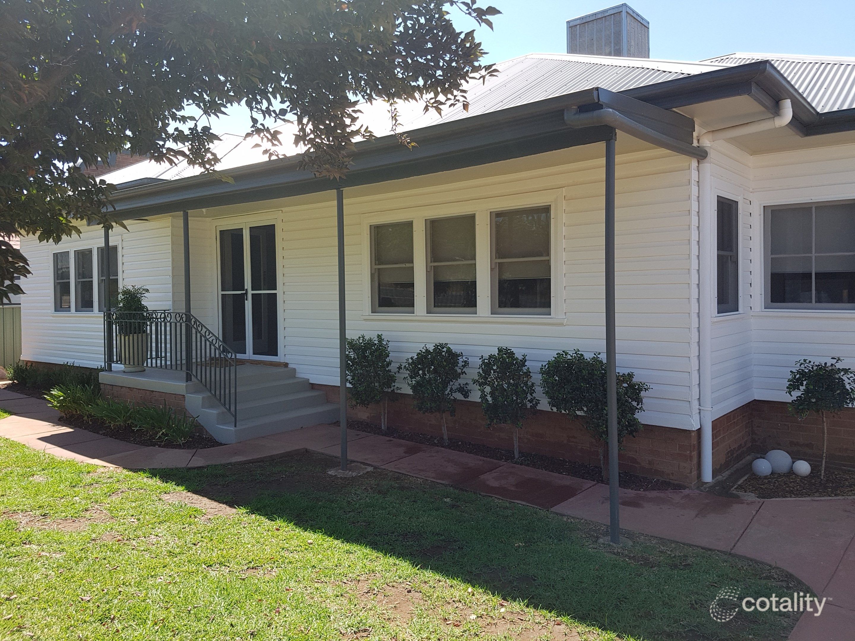 100 Flint St, Forbes, NSW 2871