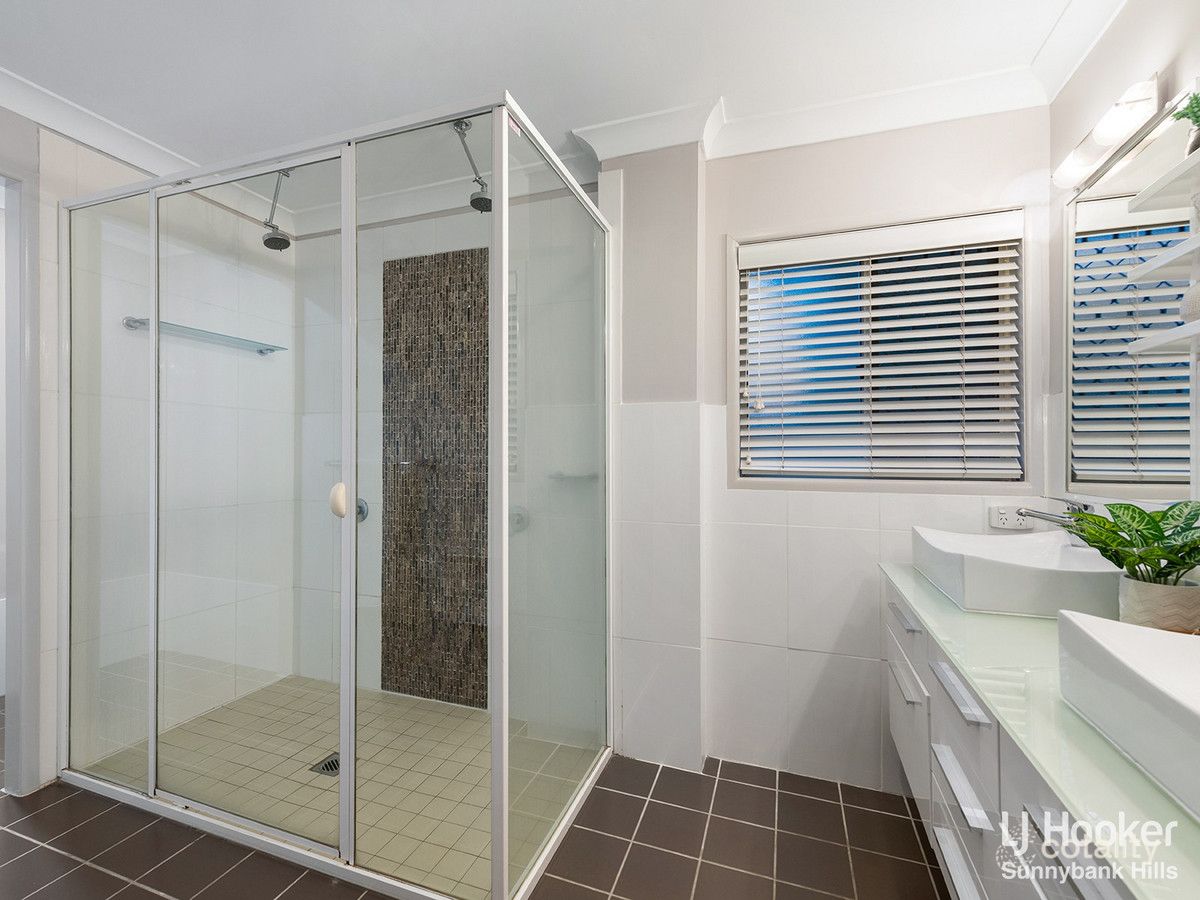 20 Chelva St, Wishart, QLD 4122