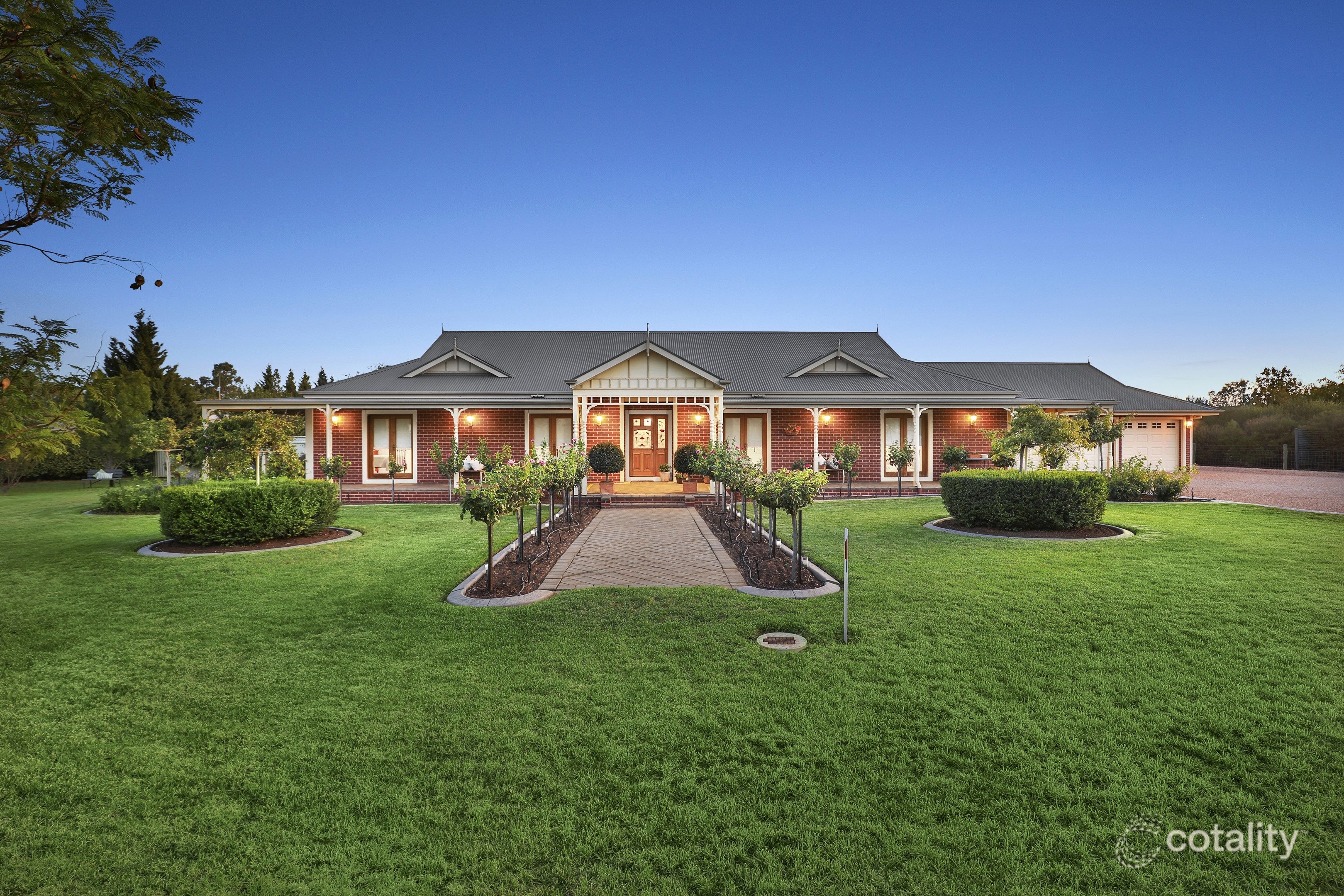 2 Forrester Ct, Nichols Point, VIC 3501