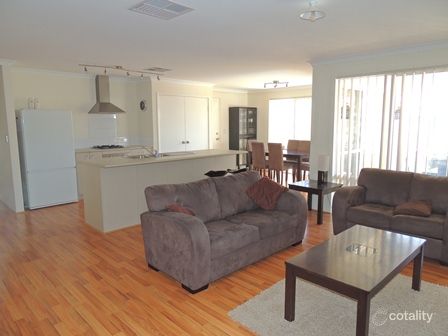 11 Shannon St, Yanchep, WA 6035