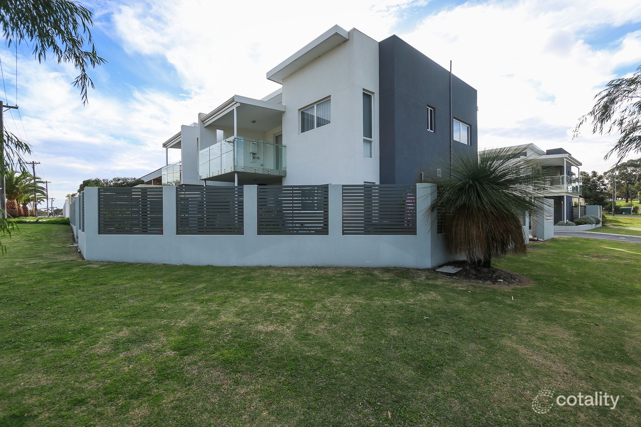 6/67 Bullfinch St, Spearwood, WA 6163