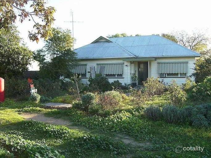 9 Gordon St, Boort, VIC 3537