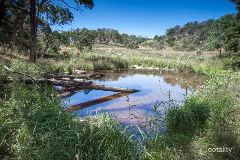 496 Youngs Rd, Baynton, VIC 3444