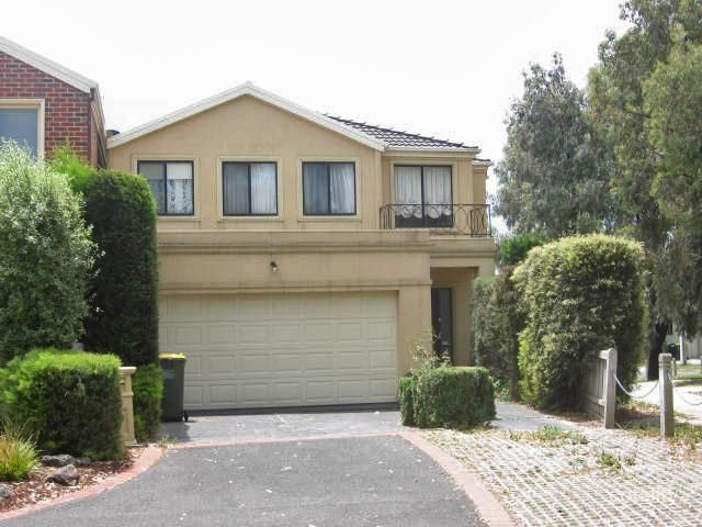 39 Sugarloaf Cl, Burwood East, VIC 3151