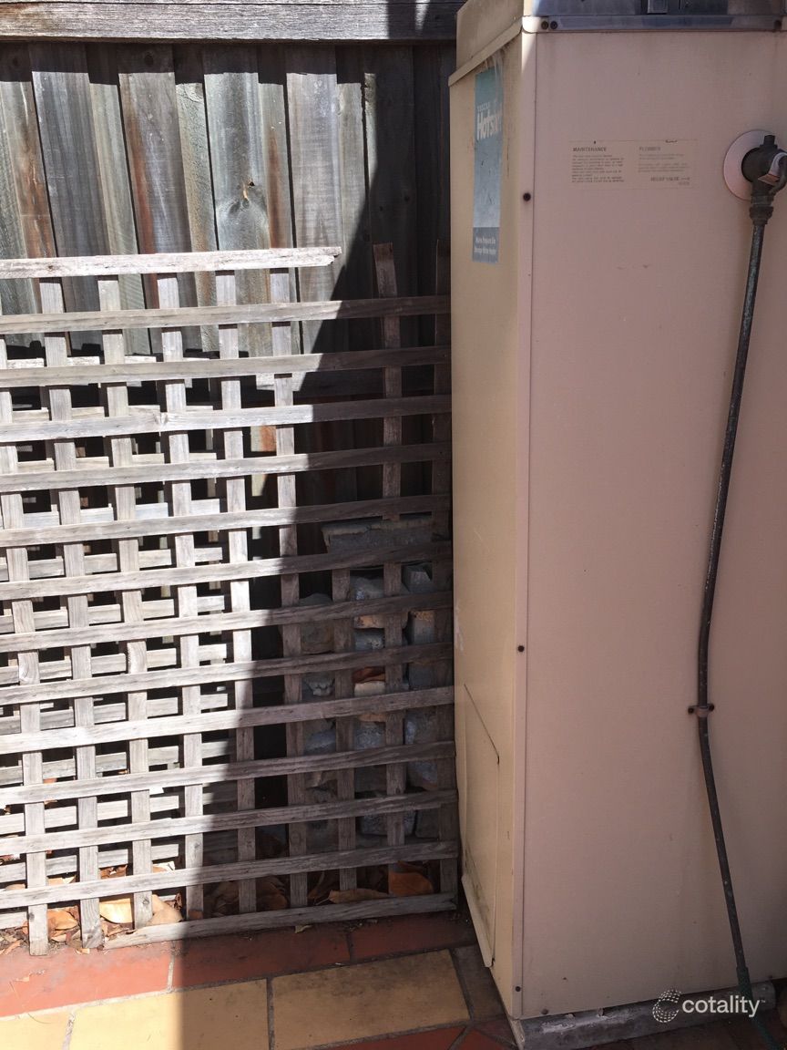 27 Pilgrim St, Seddon, VIC 3011