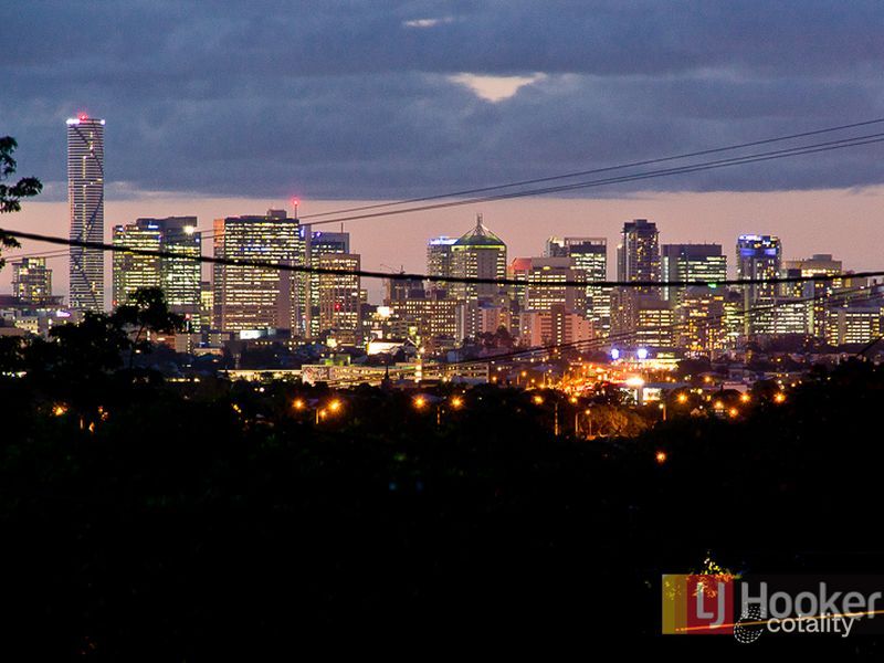 70 Fingal St, Tarragindi, QLD 4121