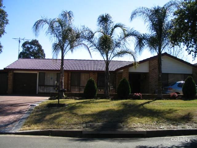 15 Mynah Cl, St Clair, NSW 2759