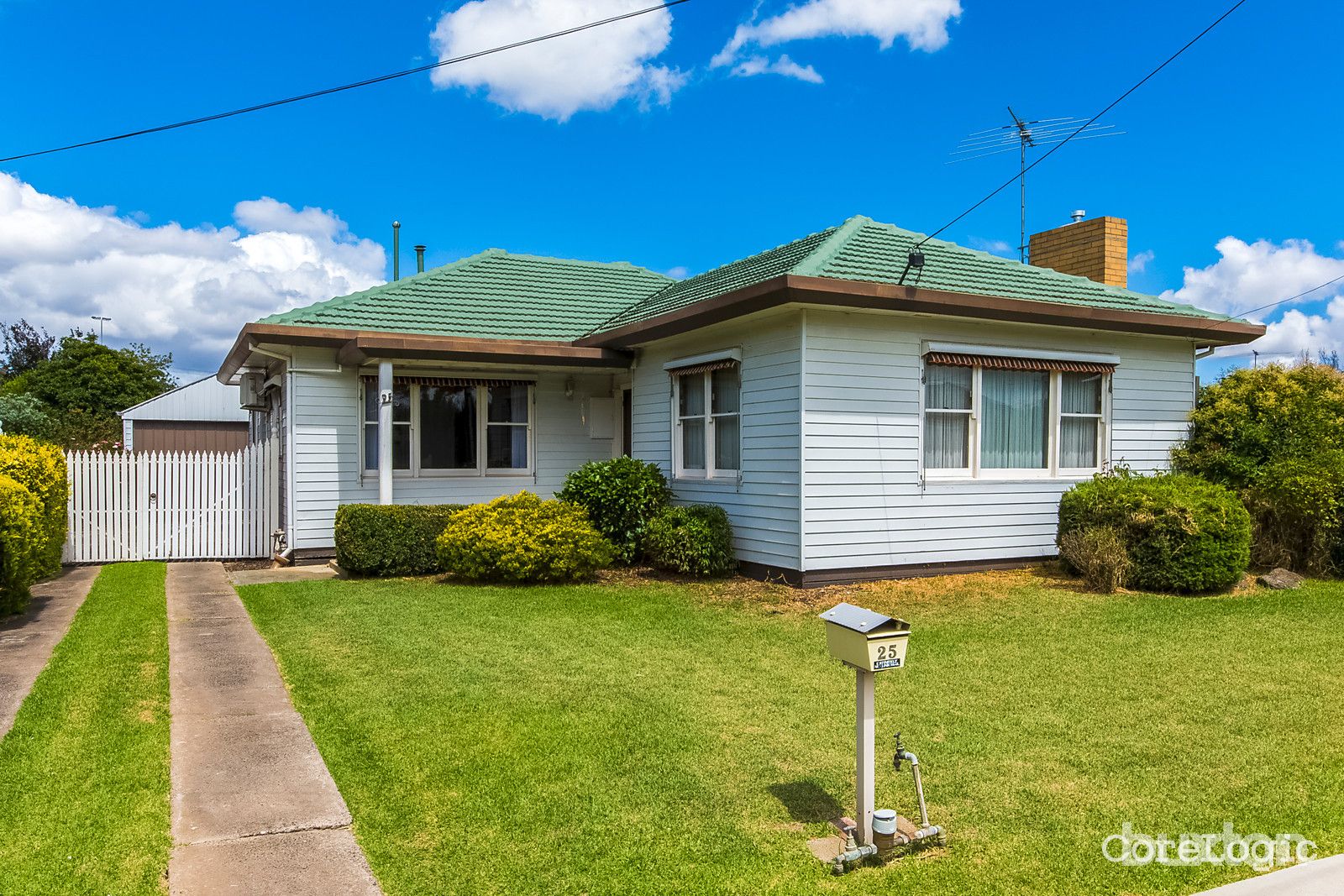 25 Knight Ave, Herne Hill, VIC 3218