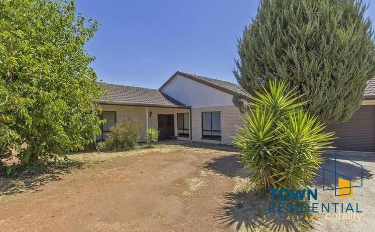 8 Boswell Cres, Florey, ACT 2615