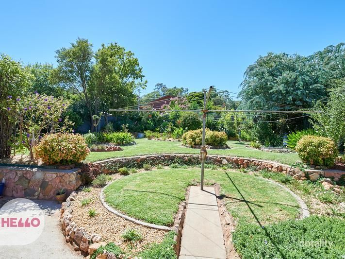 15 Waranga Ave, Mount Austin, NSW 2650