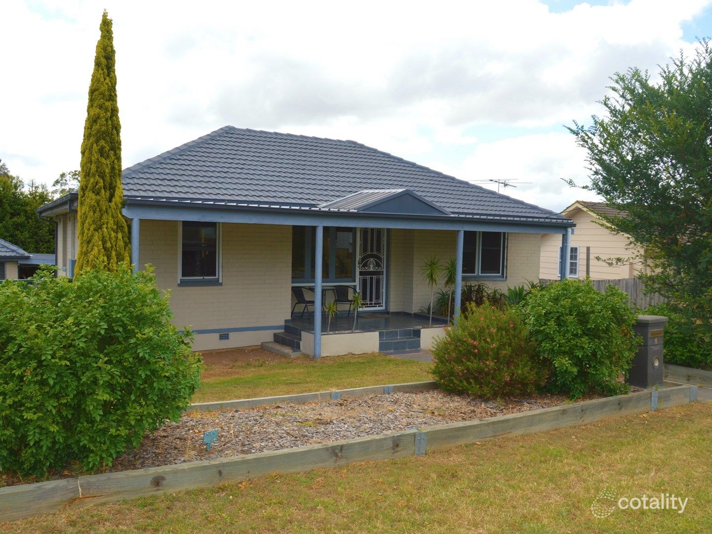 5 Blaxland Ave, Singleton Heights, NSW 2330