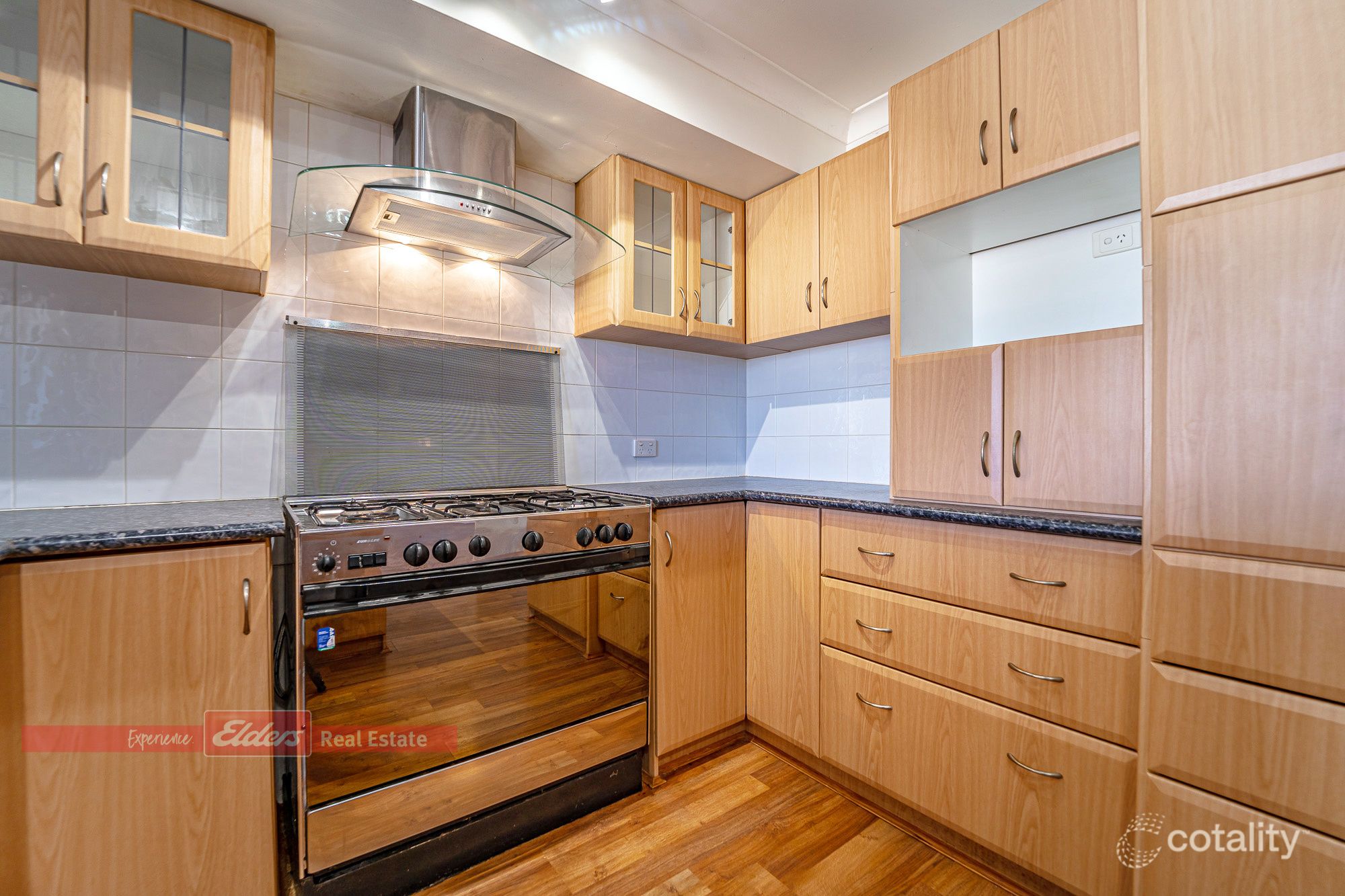 4 Ross Ct, Safety Bay, WA 6169