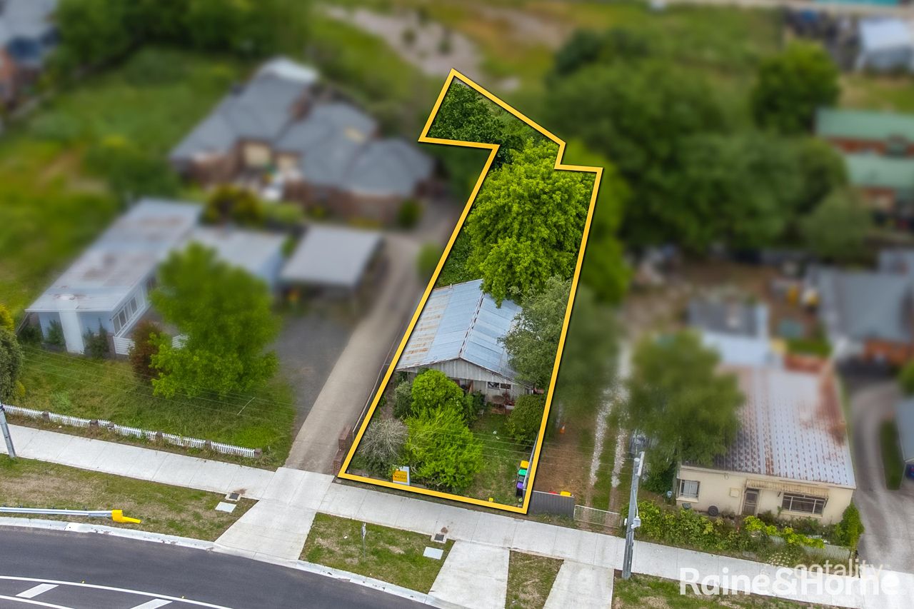 10 Melbourne Rd, Gisborne, VIC 3437