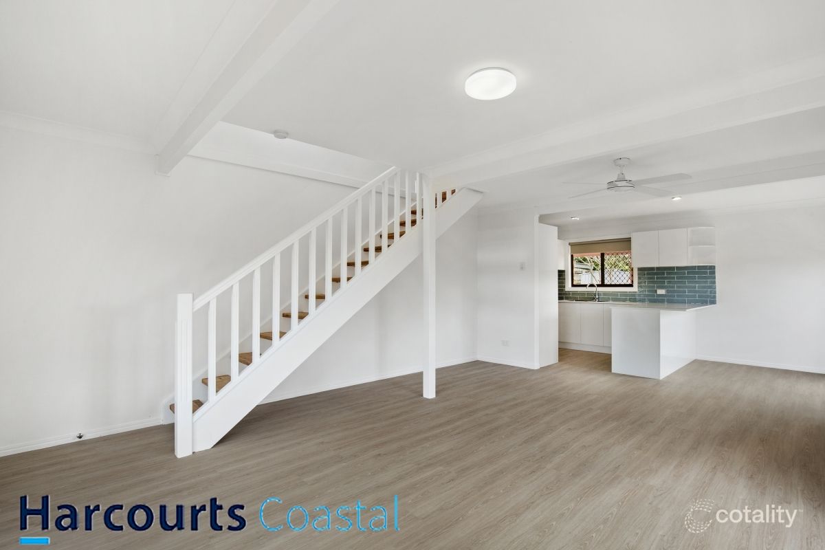 2/52 Corunna Cres, Ashmore, QLD 4214