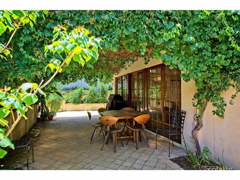 4/8 Caledonian Ave, Maylands, WA 6051