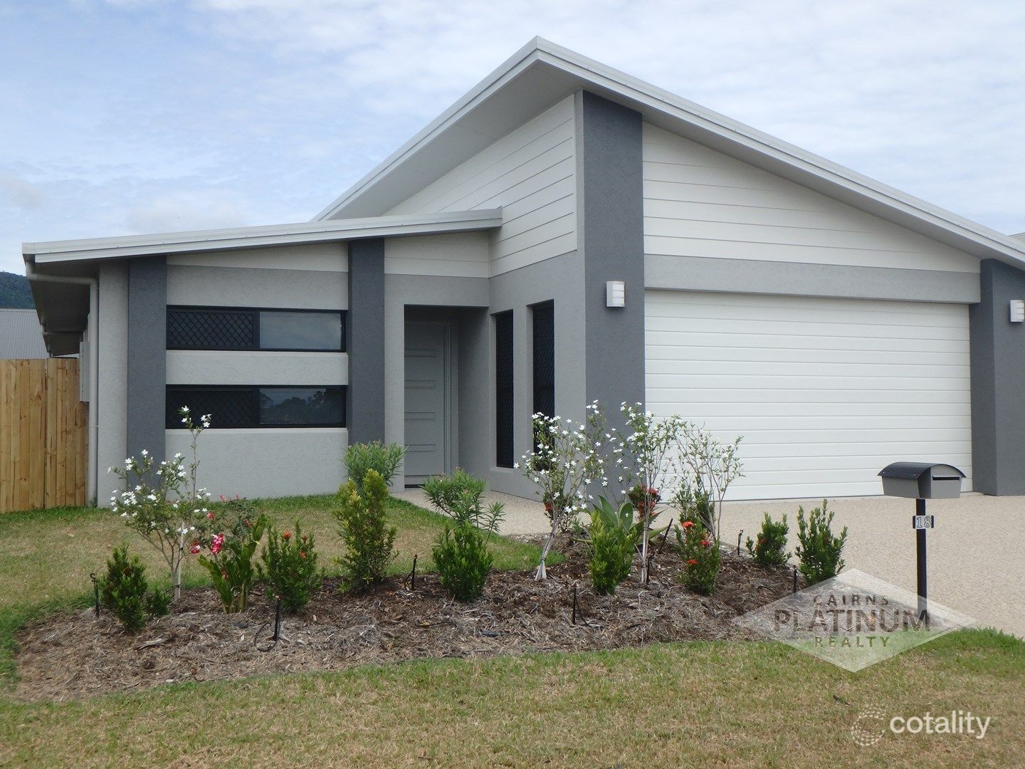 18 Starcke Trl, Smithfield, QLD 4878