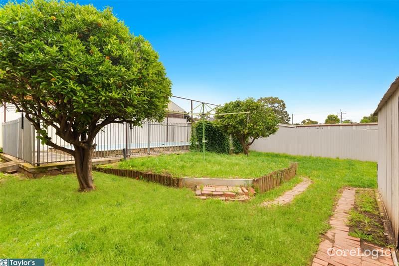 19 Warrigal St, Para Hills, SA 5096