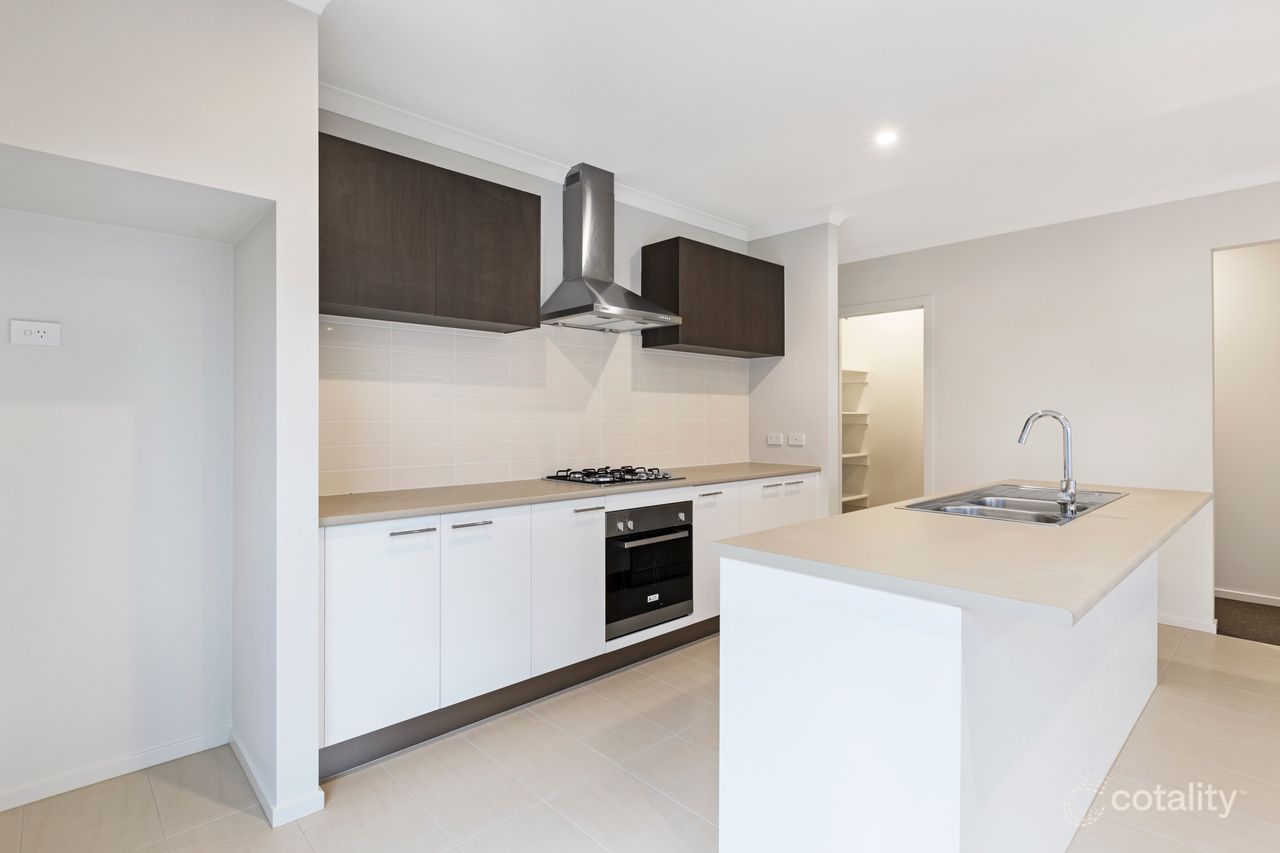 22 Longford Rd, Alfredton, VIC 3350