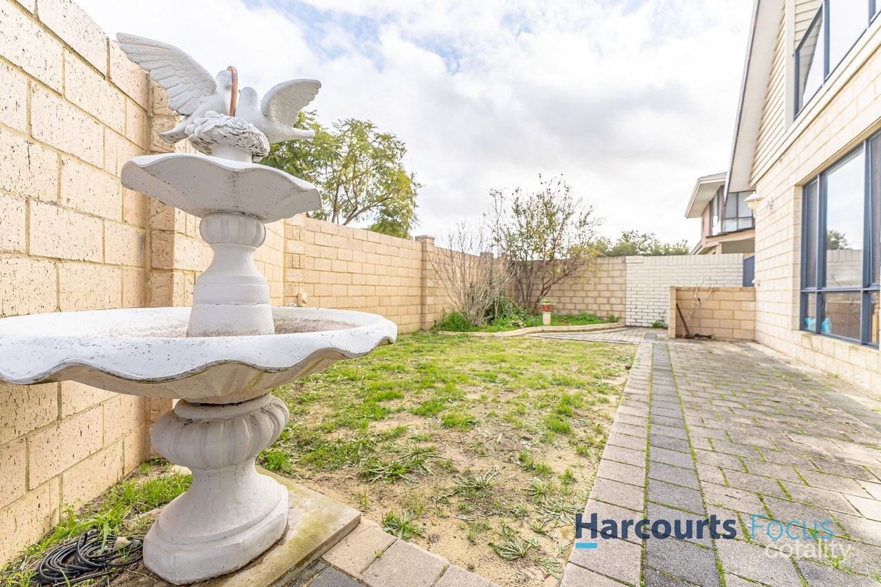 12 Kanella Rd, Shelley, WA 6148