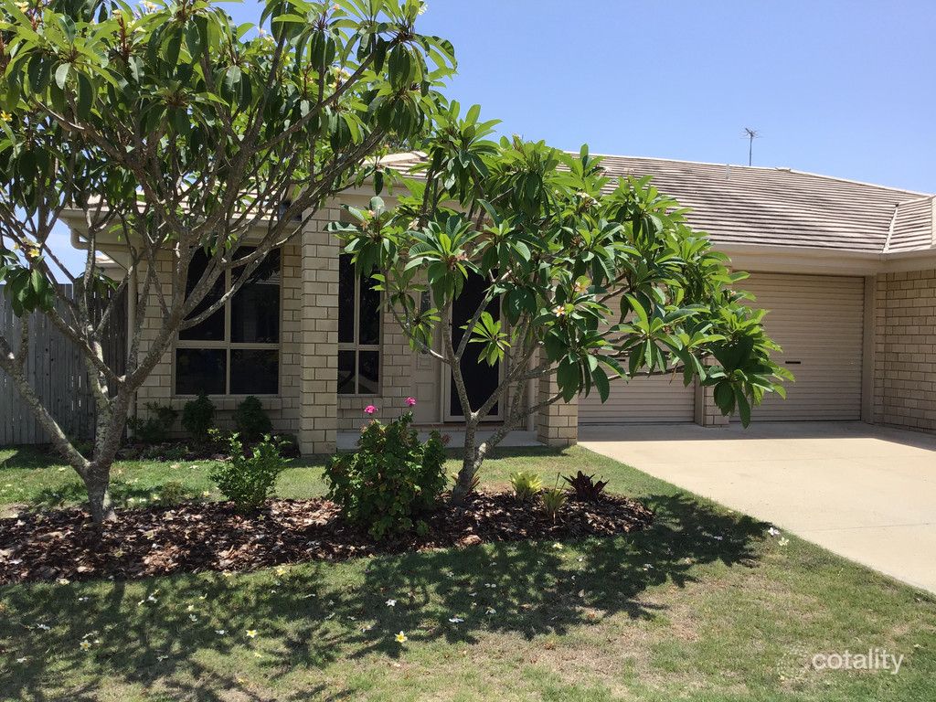 2/205 Pulgul St, Urangan, QLD 4655