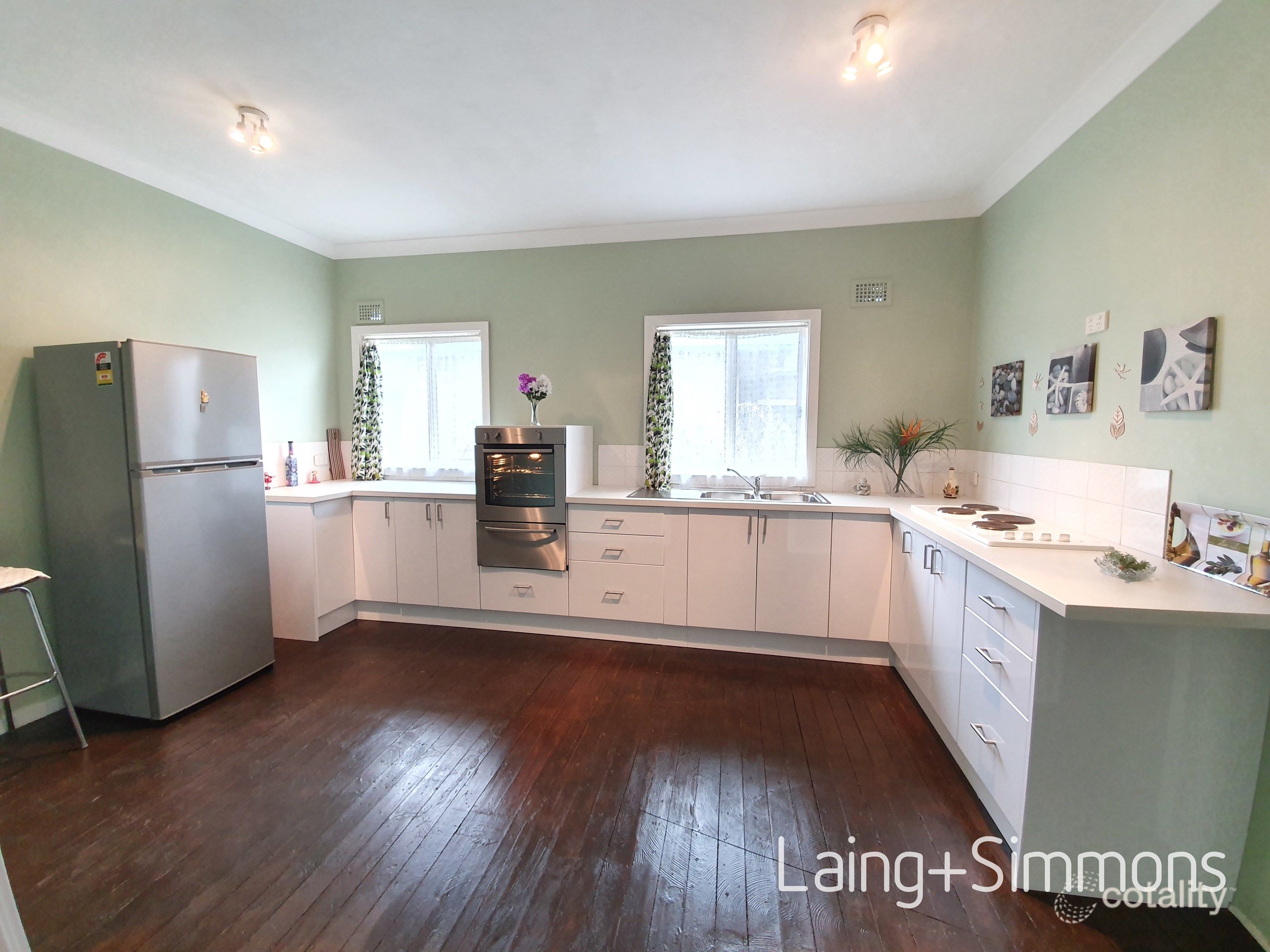76 Pulteney St, Taree, NSW 2430